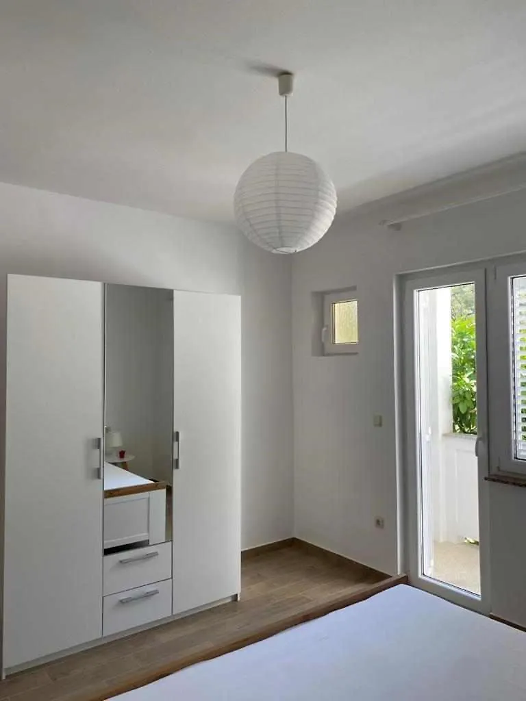 Seafront Apartment Complex In Rab Kampor Guest house